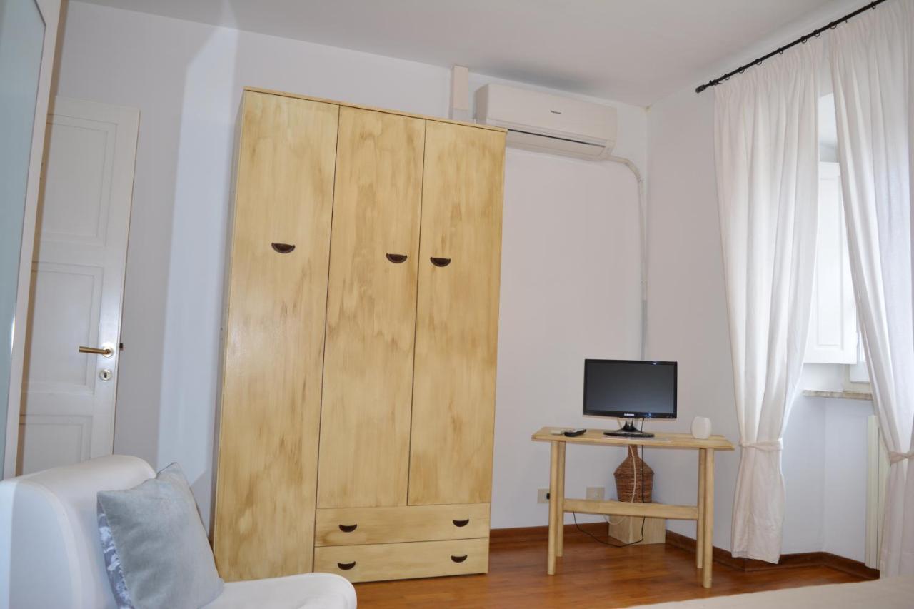 Olaspri Oschiri Dış mekan fotoğraf