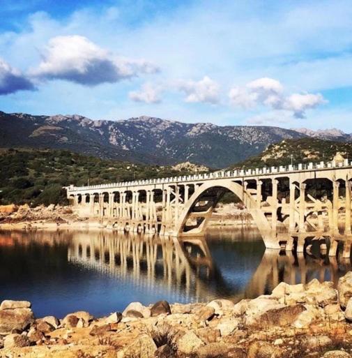 Olaspri Oschiri Dış mekan fotoğraf